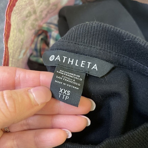 ATHLETA Gallery Top 2.0 Black XXS Active CYA Shirt Hybrid Work Top - Picture 3 of 5